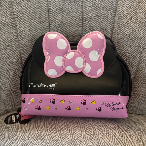The Crème Shop Minnie Mouse Makeup Bag - Picture 3 of 15